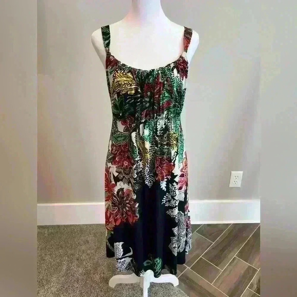 T Tahari size small dress - Picture 1 of 7